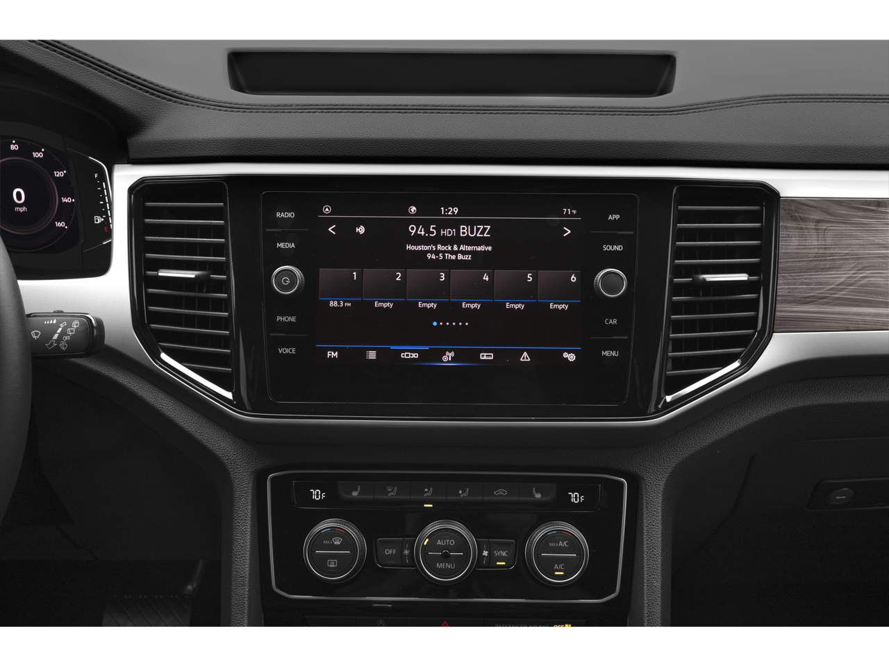 2023 Volkswagen Atlas Cross Sport 3.6L V6 SE w/Technology