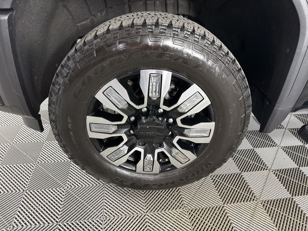 2025 GMC Sierra 2500HD Denali