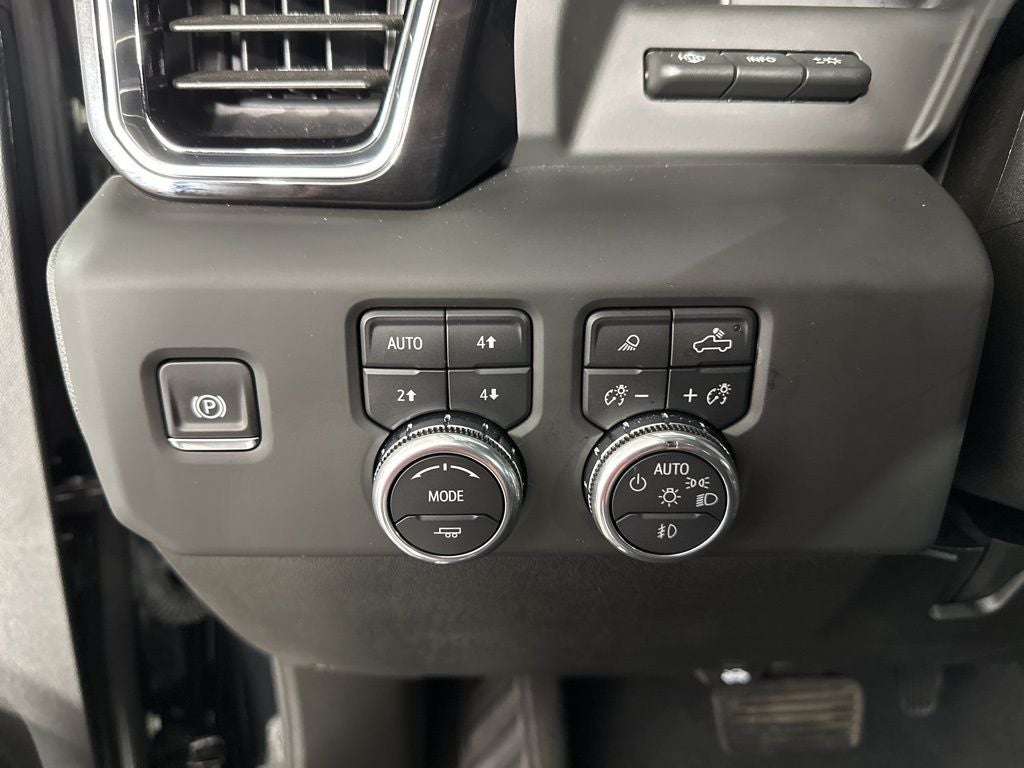 2025 GMC Sierra 2500HD Denali
