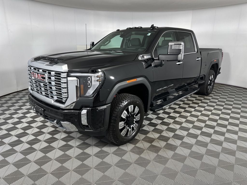 2025 GMC Sierra 2500HD Denali