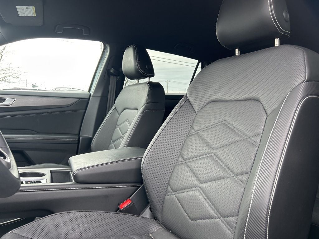 2024 Volkswagen Atlas Cross Sport 2.0T SE
