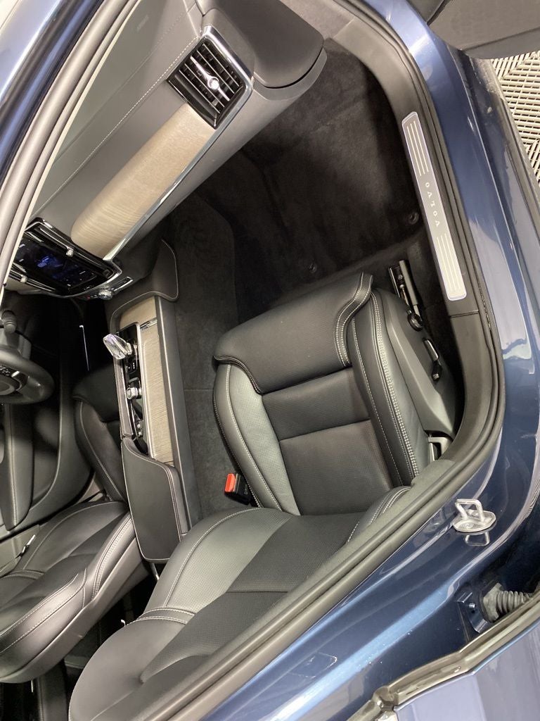 2023 Volvo S90 Ultimate