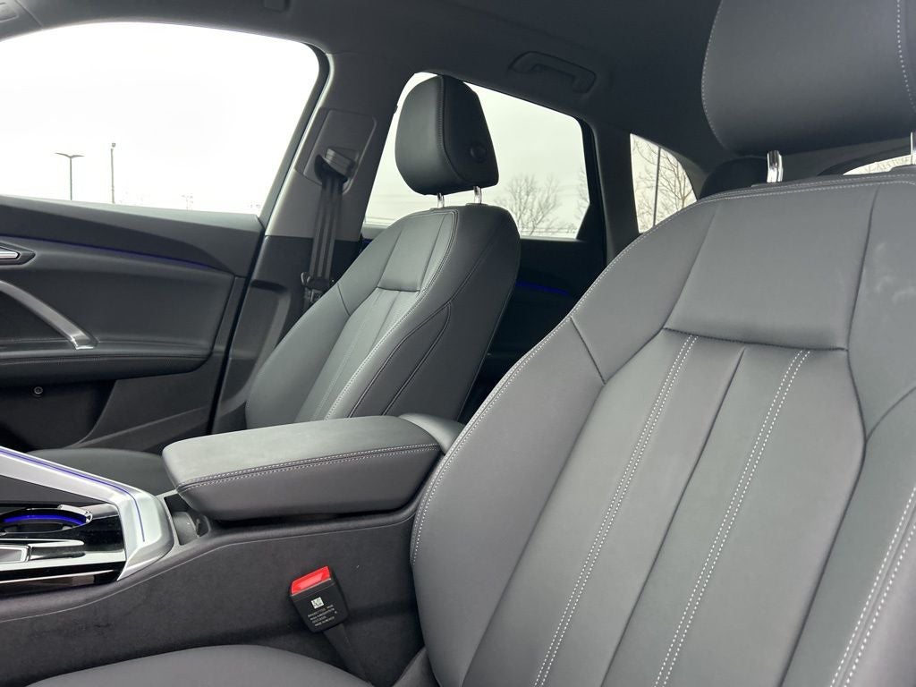 2025 Audi Q5 2.0T Premium quattro