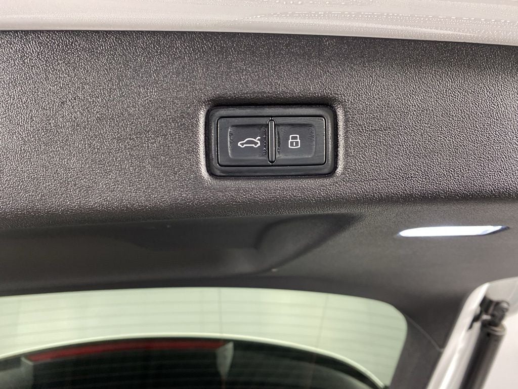 2025 Audi Q5 2.0T Premium quattro