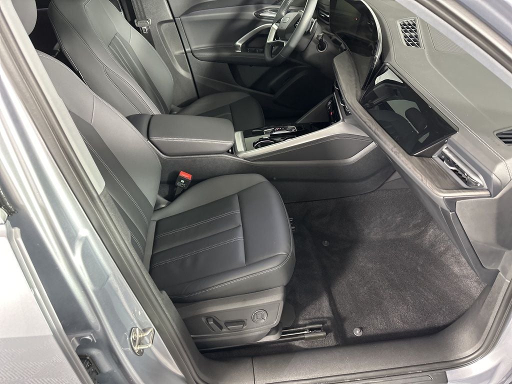 2025 Audi Q5 2.0T Premium quattro