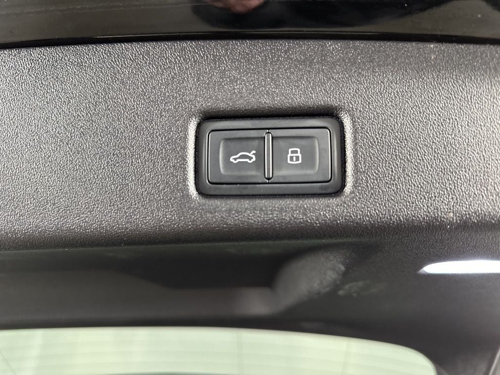 2025 Audi Q5 2.0T Premium quattro