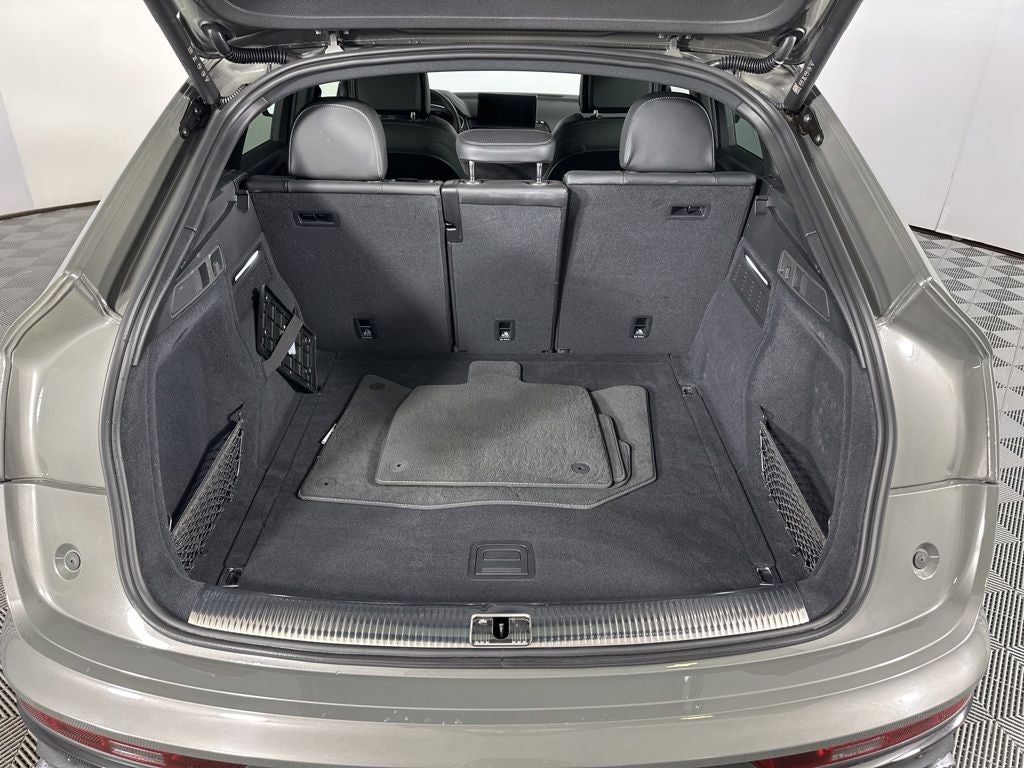 2023 Audi SQ5 Sportback Prestige quattro