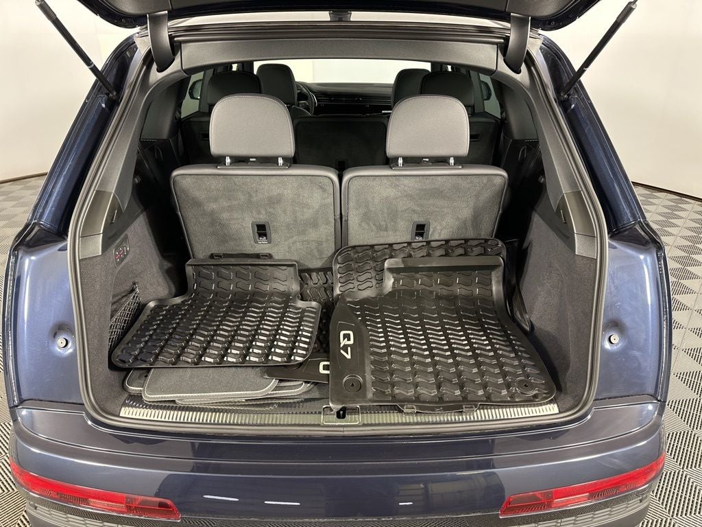 2025 Audi Q7 45 Premium quattro