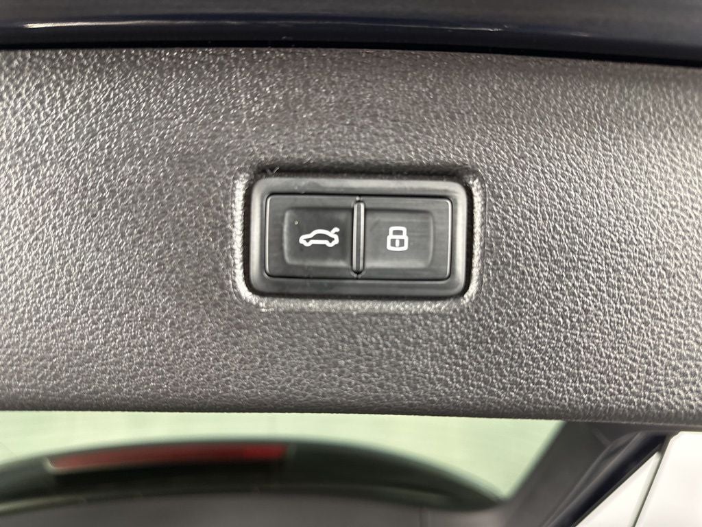 2025 Audi Q7 45 Premium quattro