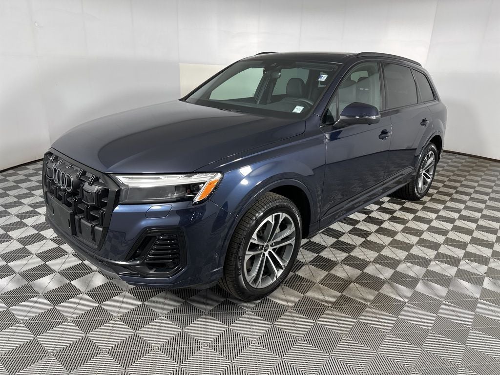 2025 Audi Q7 45 Premium quattro