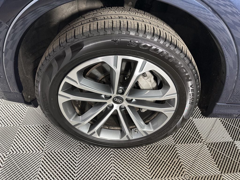 2025 Audi Q7 45 Premium quattro