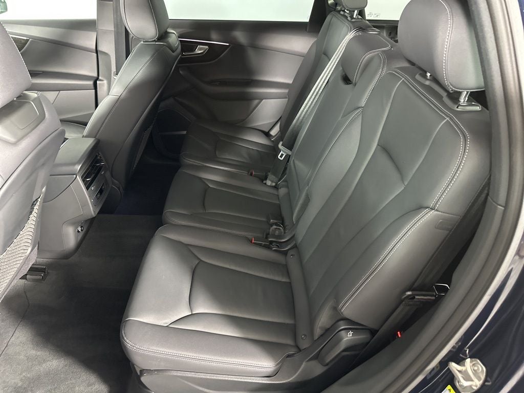 2025 Audi Q7 45 Premium quattro