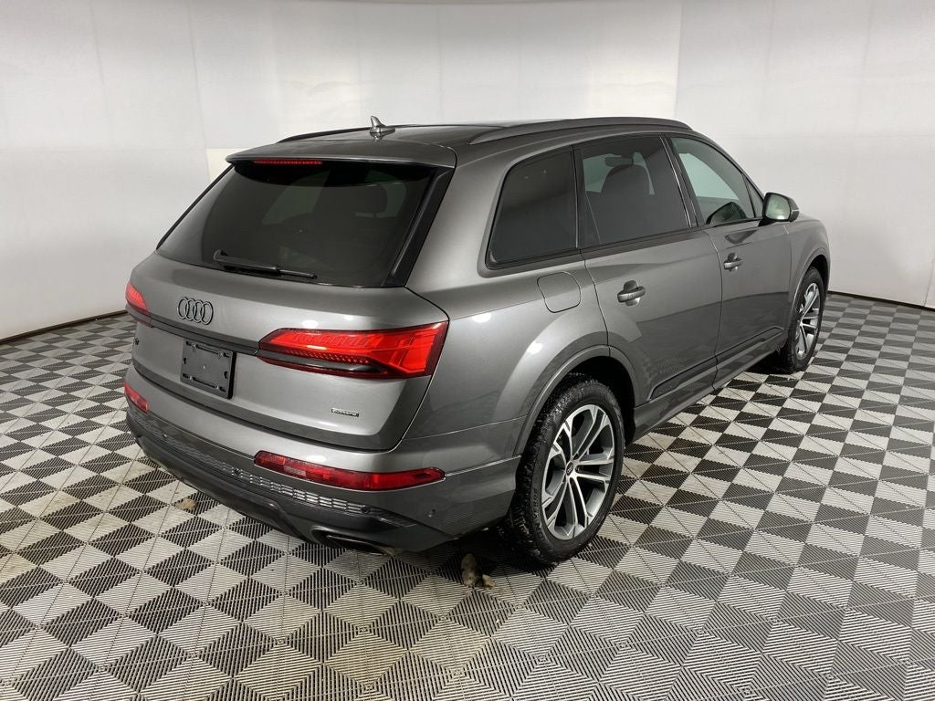 2025 Audi Q7 45 Premium quattro