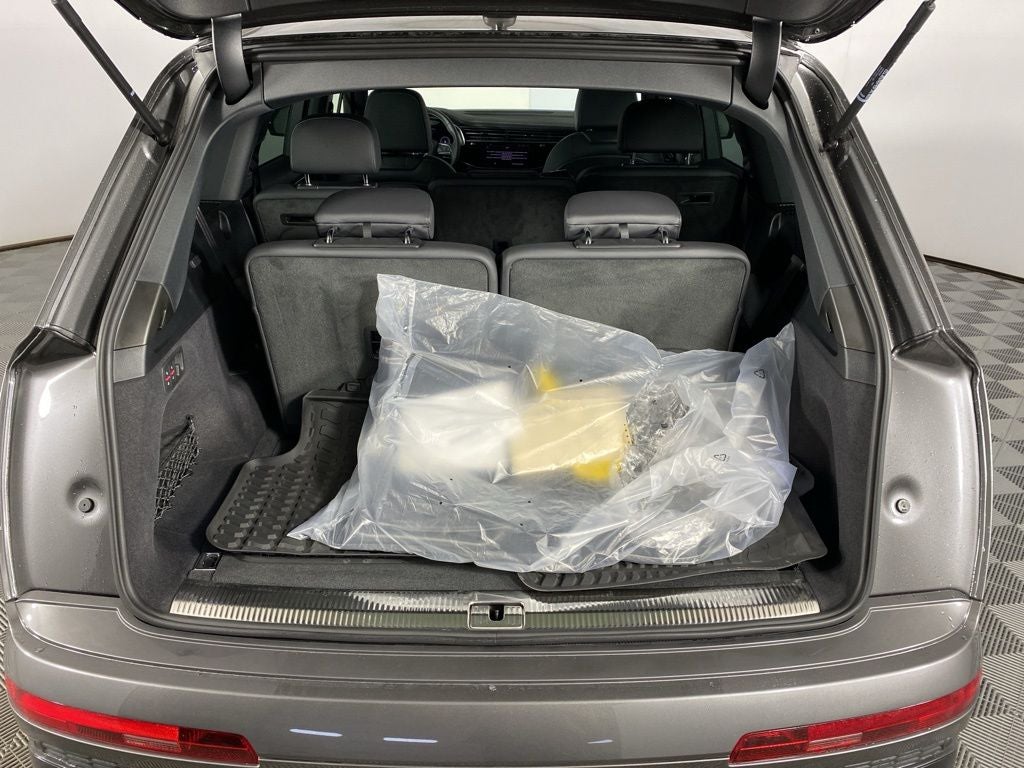 2025 Audi Q7 45 Premium quattro