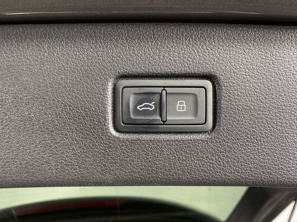 2025 Audi Q7 45 Premium quattro