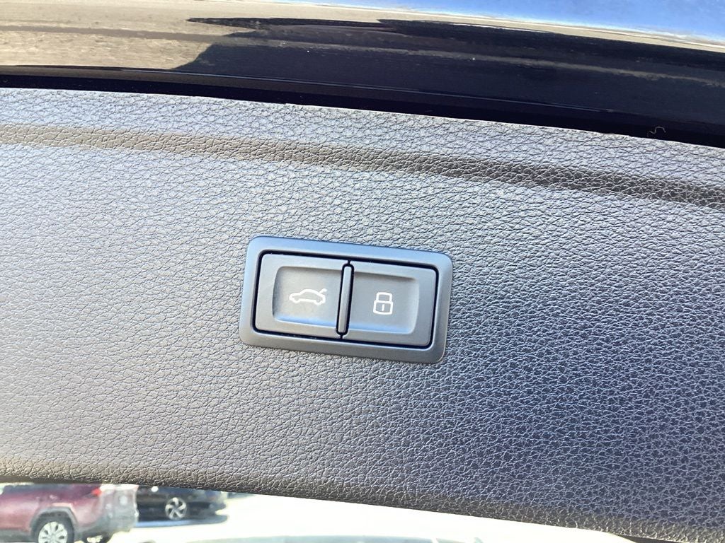 2023 Audi SQ5 Premium Plus quattro
