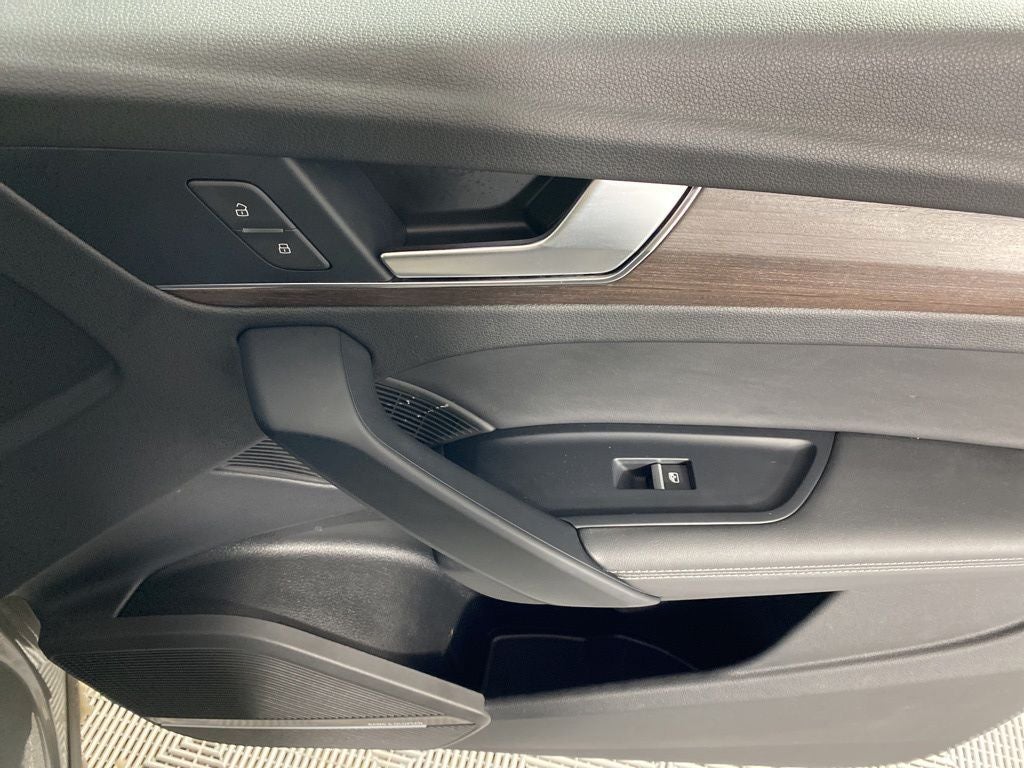 2023 Audi Q5 45 S line Premium Plus quattro