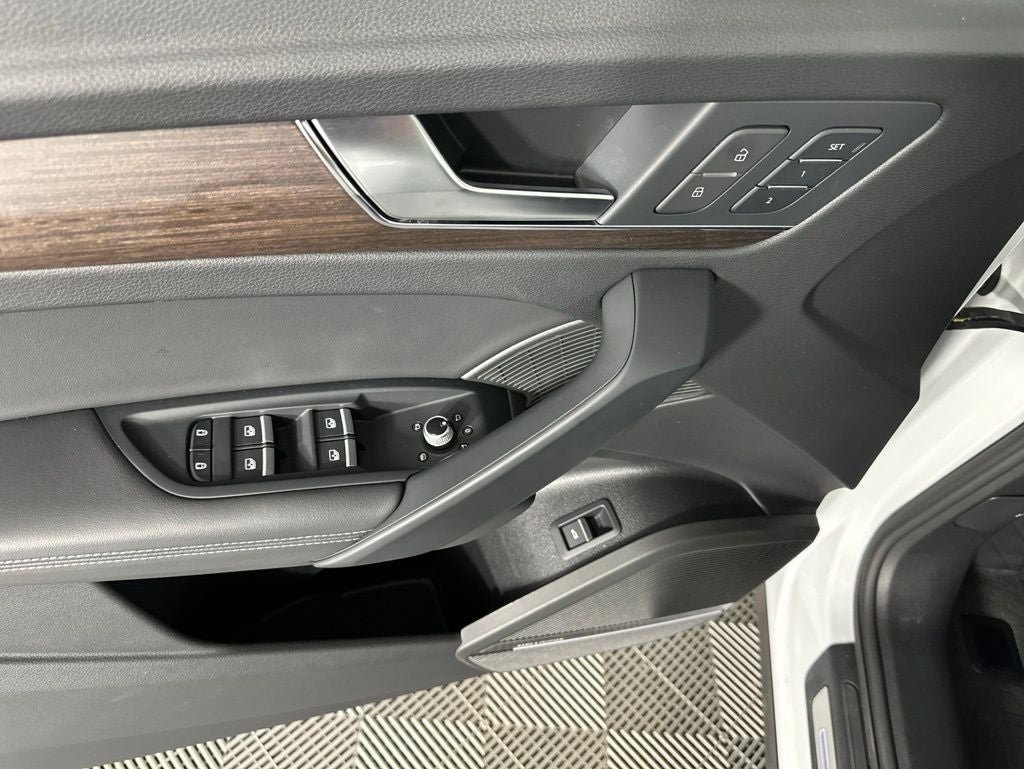 2023 Audi Q5 45 S line Premium Plus quattro