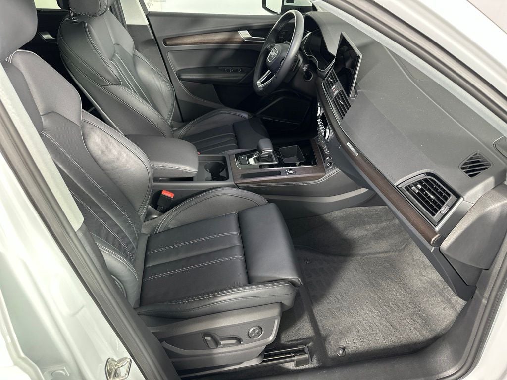 2023 Audi Q5 45 S line Premium Plus quattro