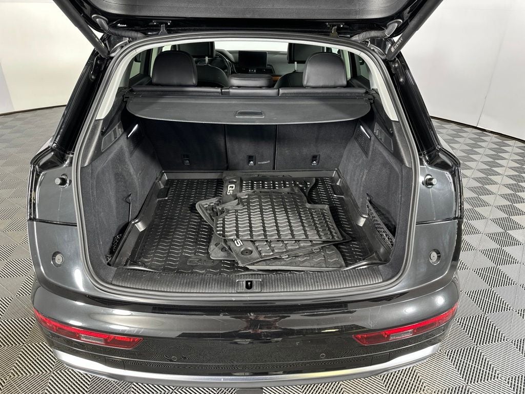 2023 Audi Q5 45 S line Premium quattro