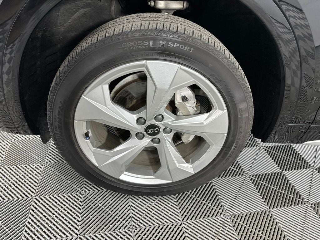 2023 Audi Q5 45 S line Premium quattro