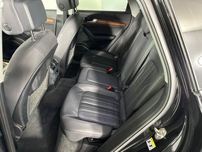 2023 Audi Q5 45 S line Premium quattro