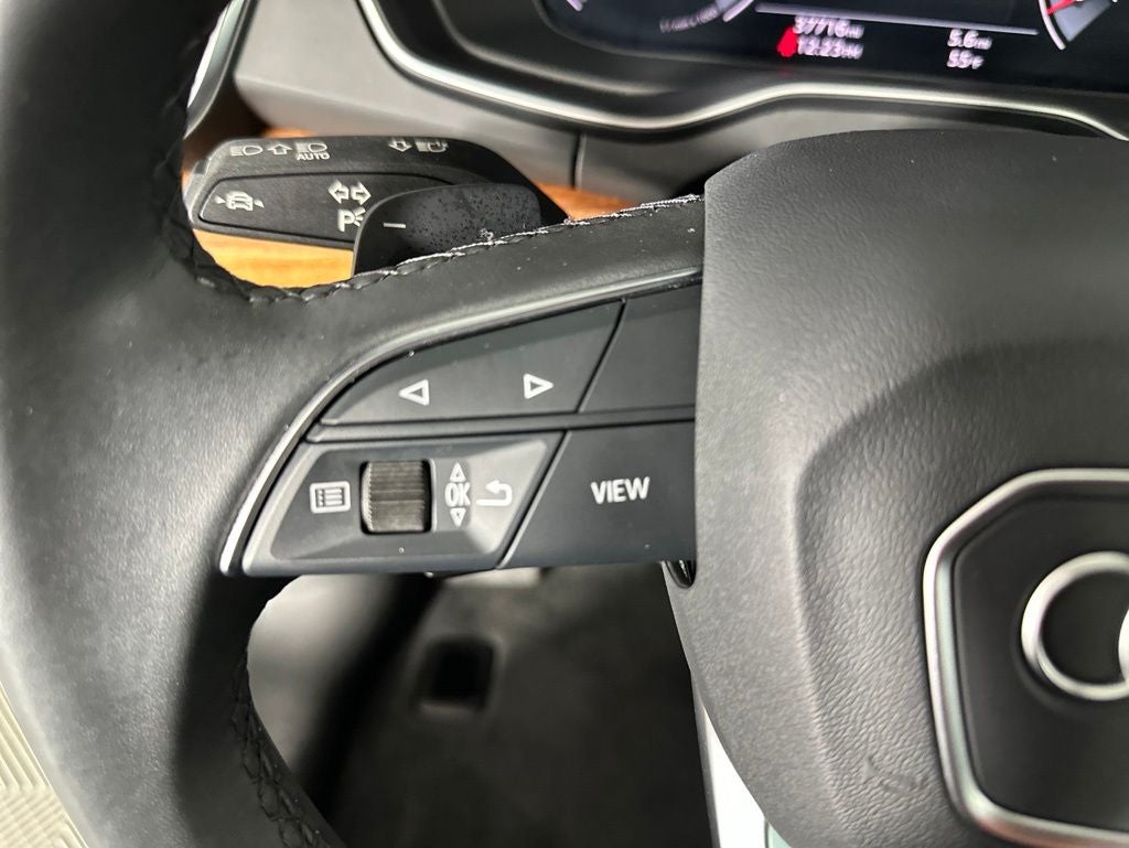 2023 Audi Q5 45 S line Premium quattro