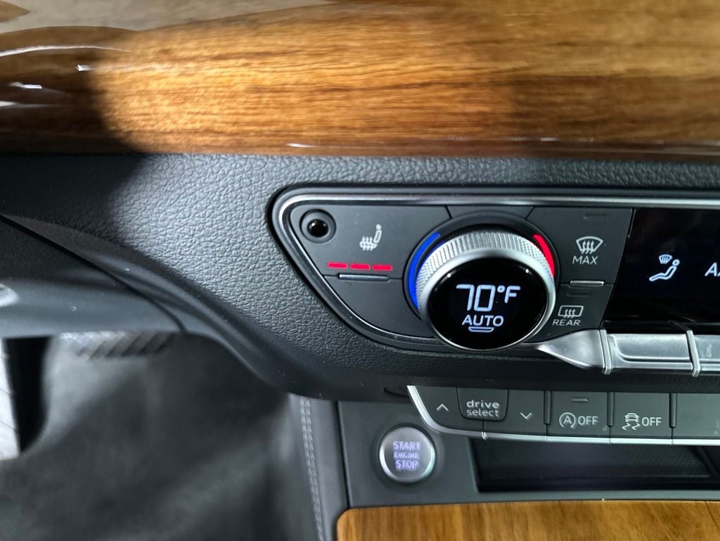 2023 Audi Q5 45 S line Premium quattro