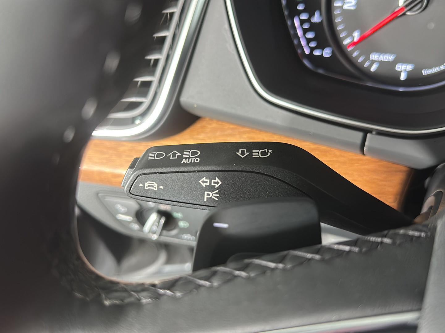 2023 Audi Q5 S line Premium