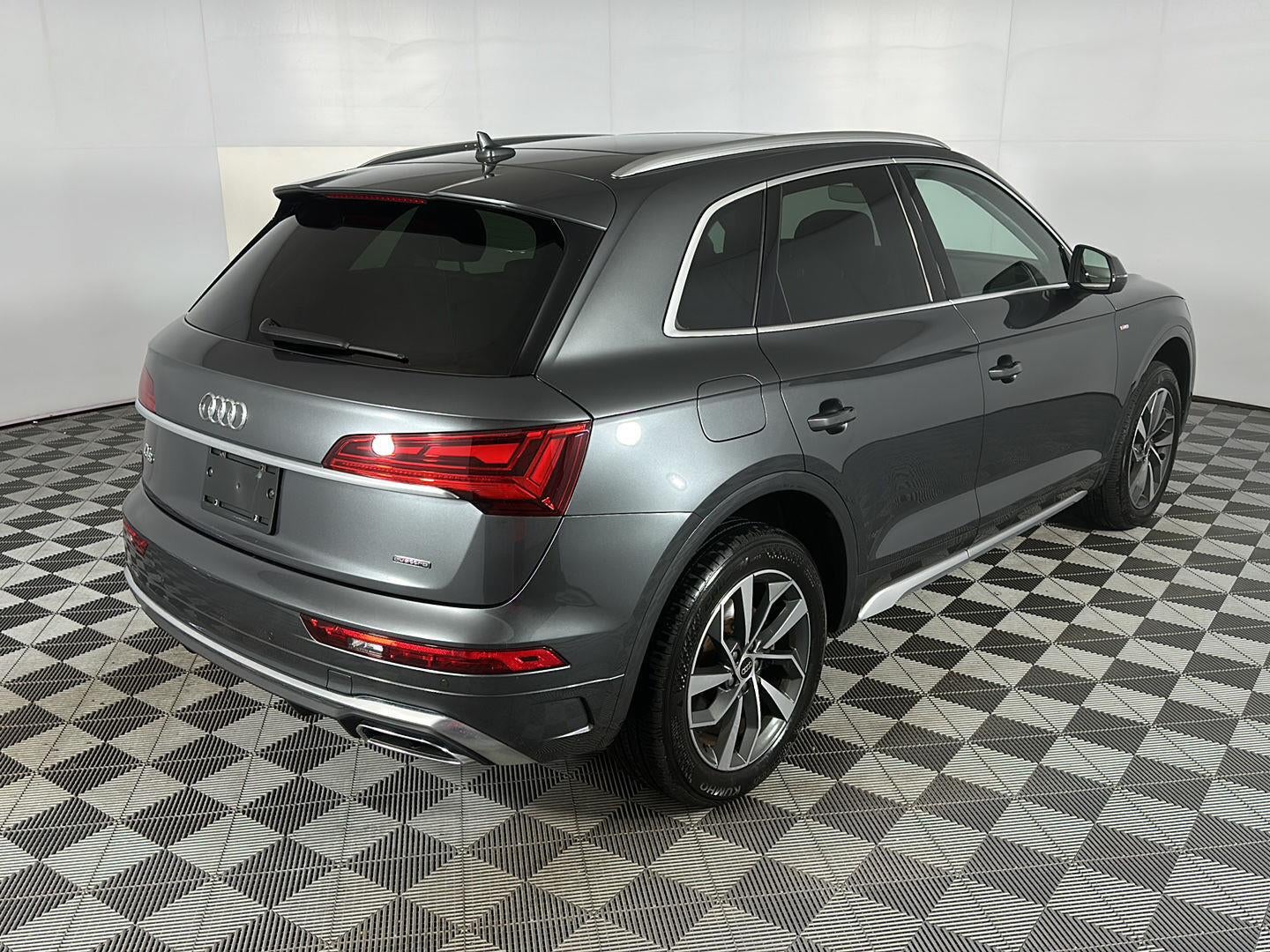 2023 Audi Q5 S line Premium