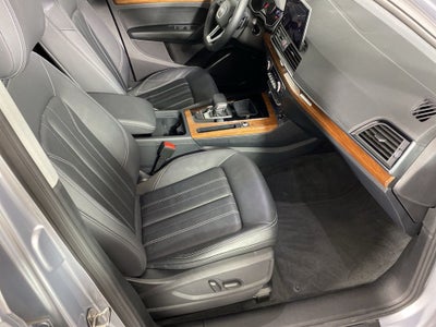 2023 Audi Q5 45 S line Premium quattro