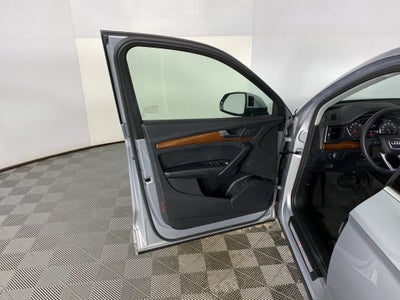 2023 Audi Q5 45 S line Premium quattro