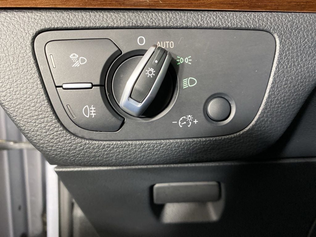 2023 Audi Q5 45 S line Premium quattro