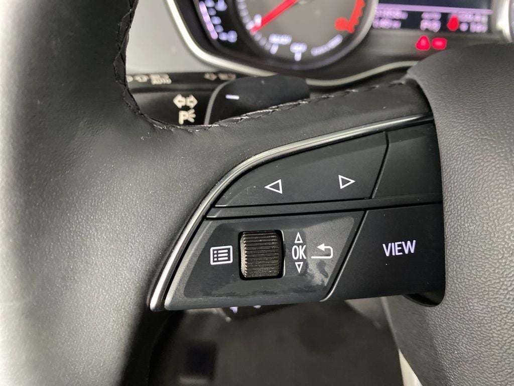 2023 Audi Q5 45 S line Premium quattro