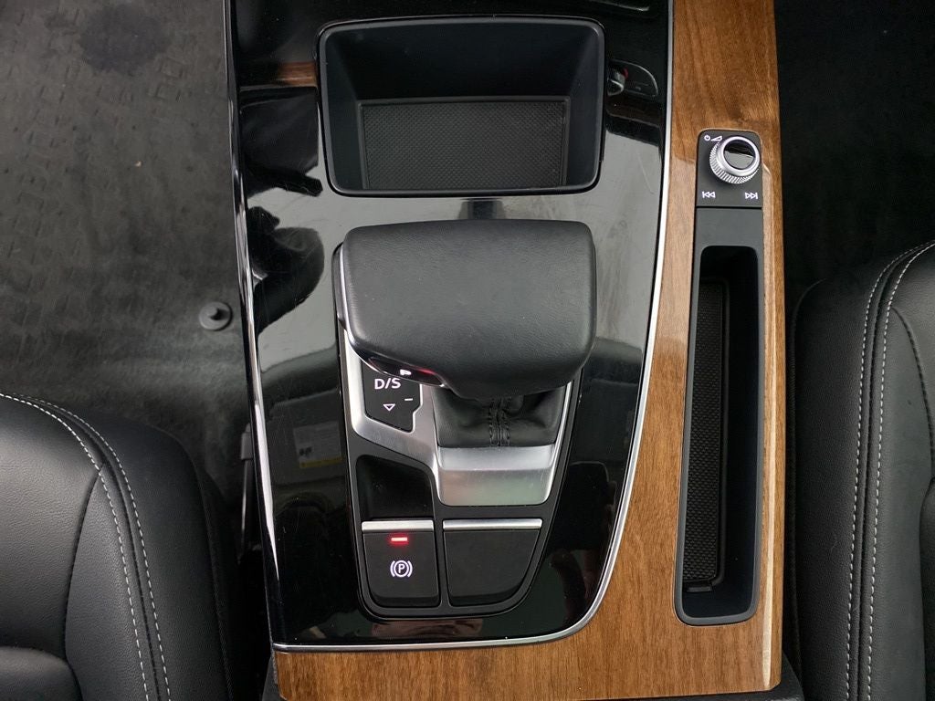 2023 Audi Q5 45 S line Premium quattro