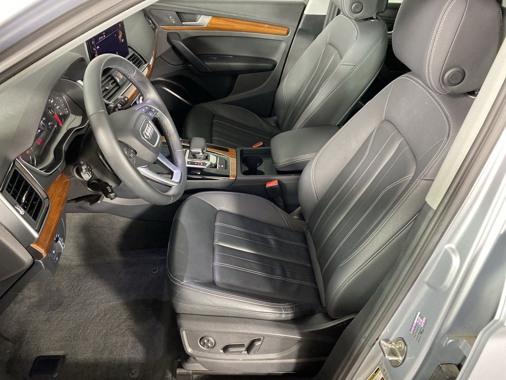 2023 Audi Q5 45 S line Premium quattro