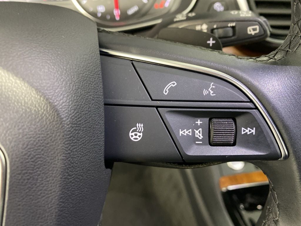 2023 Audi Q5 45 S line Premium quattro