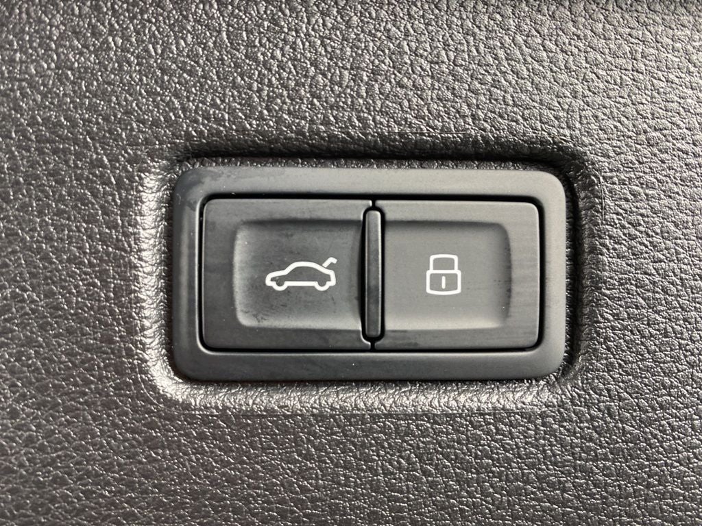 2025 Audi Q7 45 Premium Plus quattro