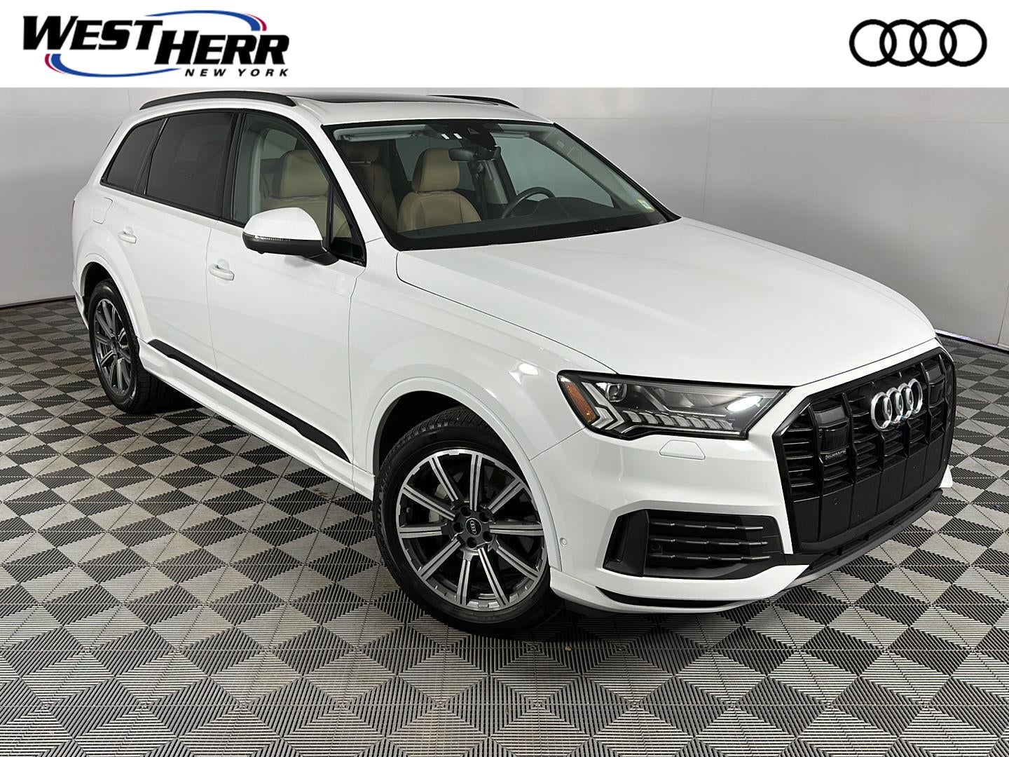 2023 Audi Q7 Premium Plus