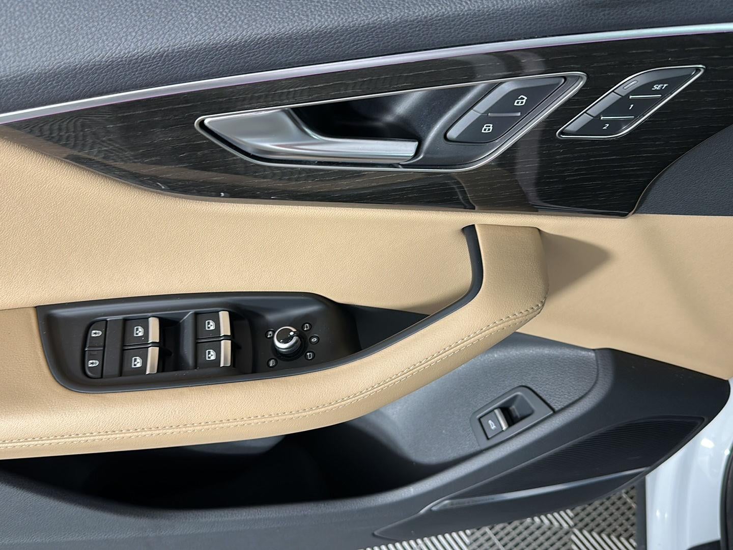 2023 Audi Q7 Premium Plus