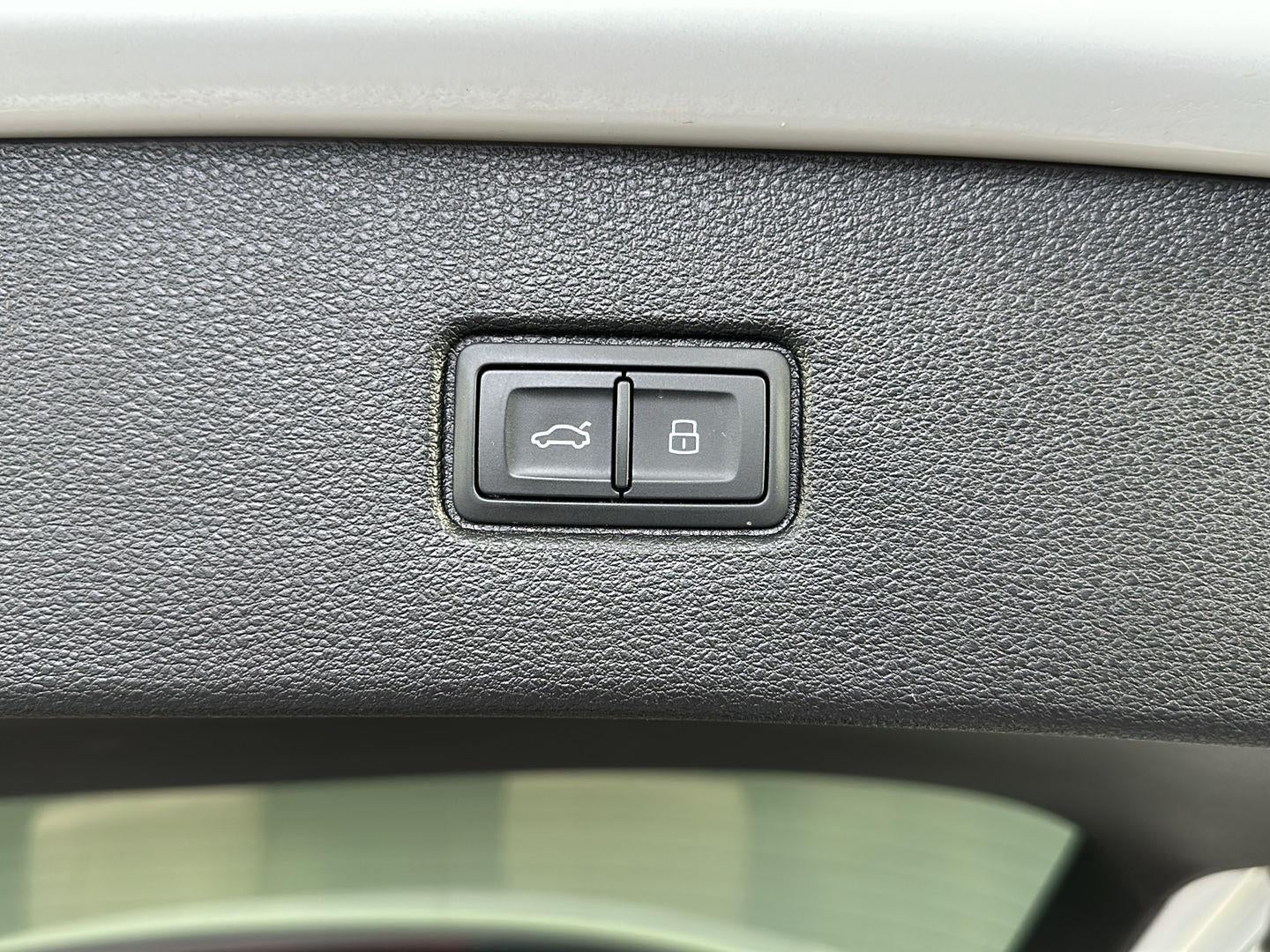 2023 Audi Q7 Premium Plus