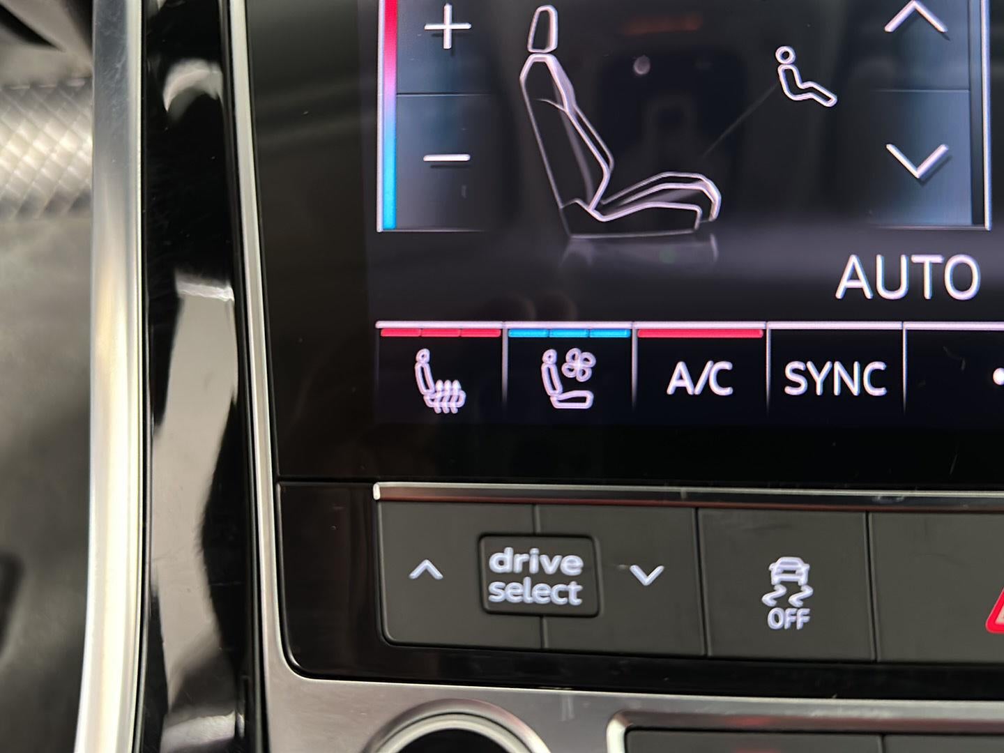 2023 Audi Q7 Premium Plus