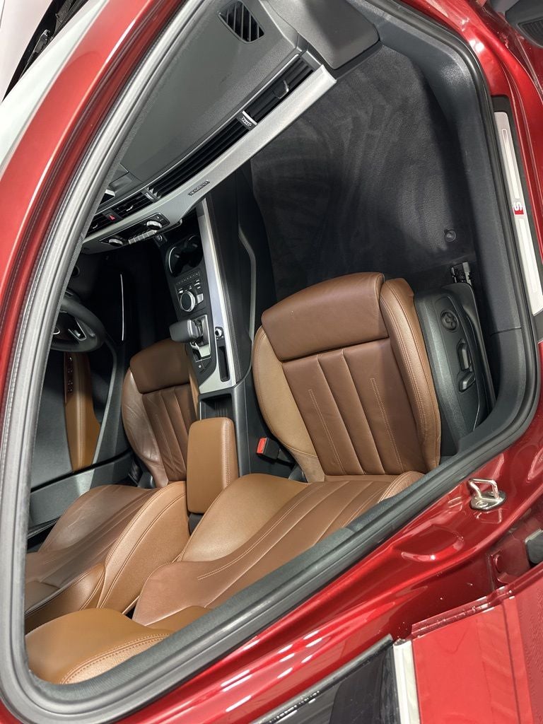 2019 Audi A4 2.0T Prestige quattro