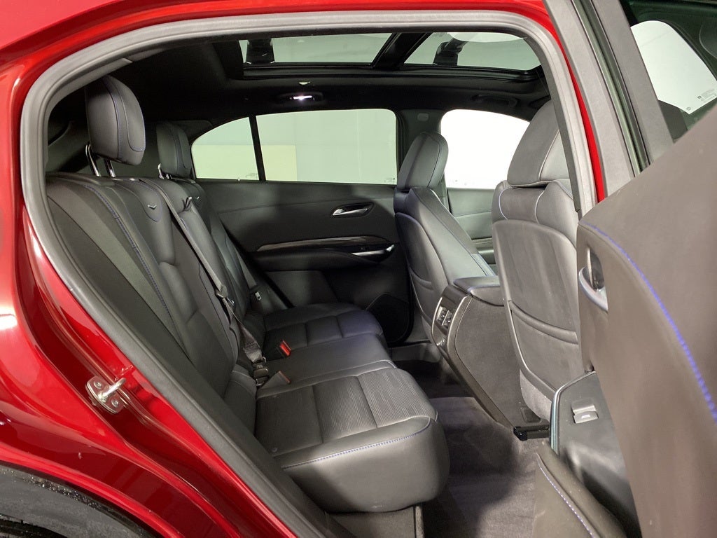 2025 Cadillac XT4 Sport