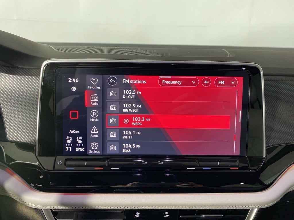 2025 Volkswagen Atlas Cross Sport 2.0T SEL Premium R-Line