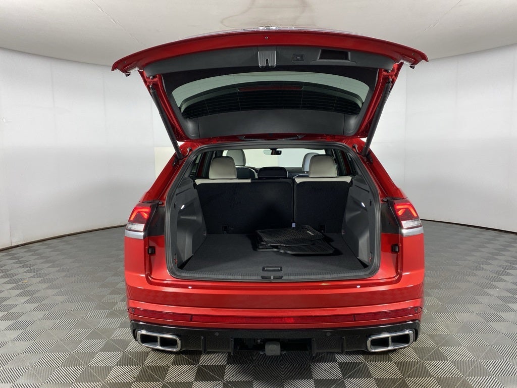 2025 Volkswagen Atlas Cross Sport 2.0T SEL Premium R-Line