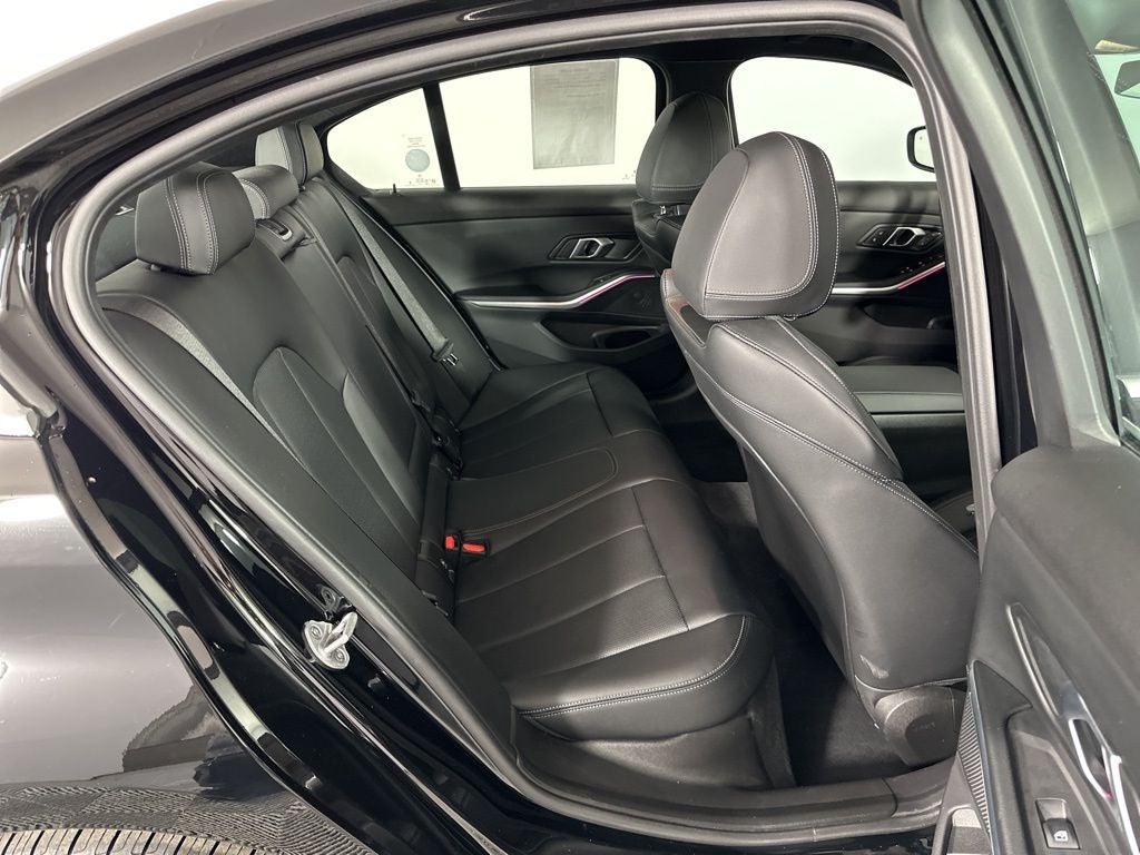 2025 BMW 3 Series 330i xDrive