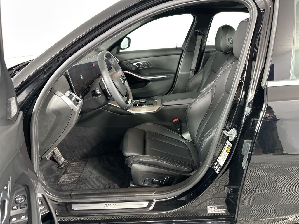 2025 BMW 3 Series 330i xDrive