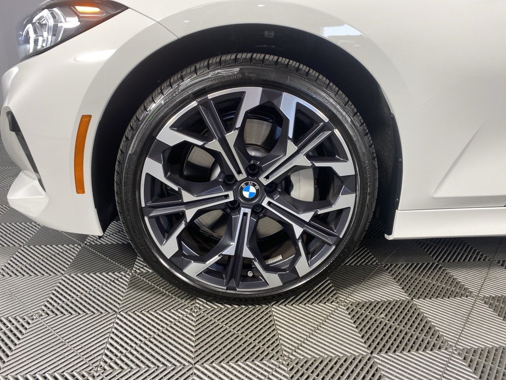 2025 BMW 3 Series 330i xDrive