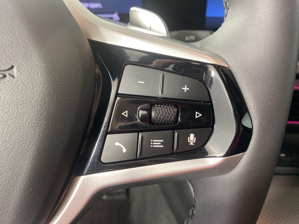 2025 BMW 3 Series 330i xDrive